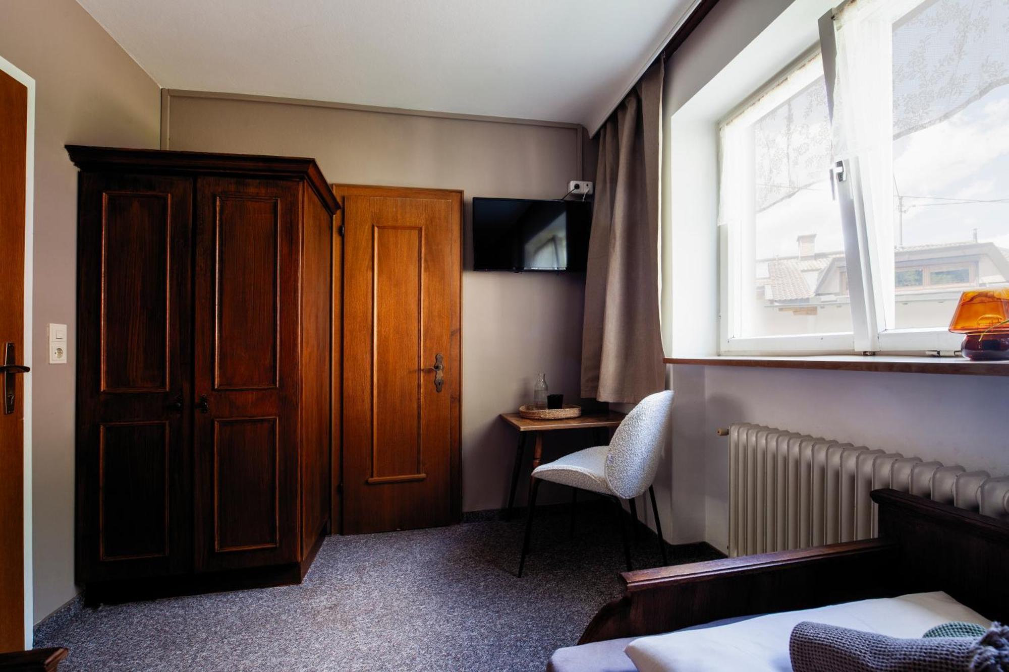 Pinetree Lodge マイヤーホーフェン エクステリア 写真
